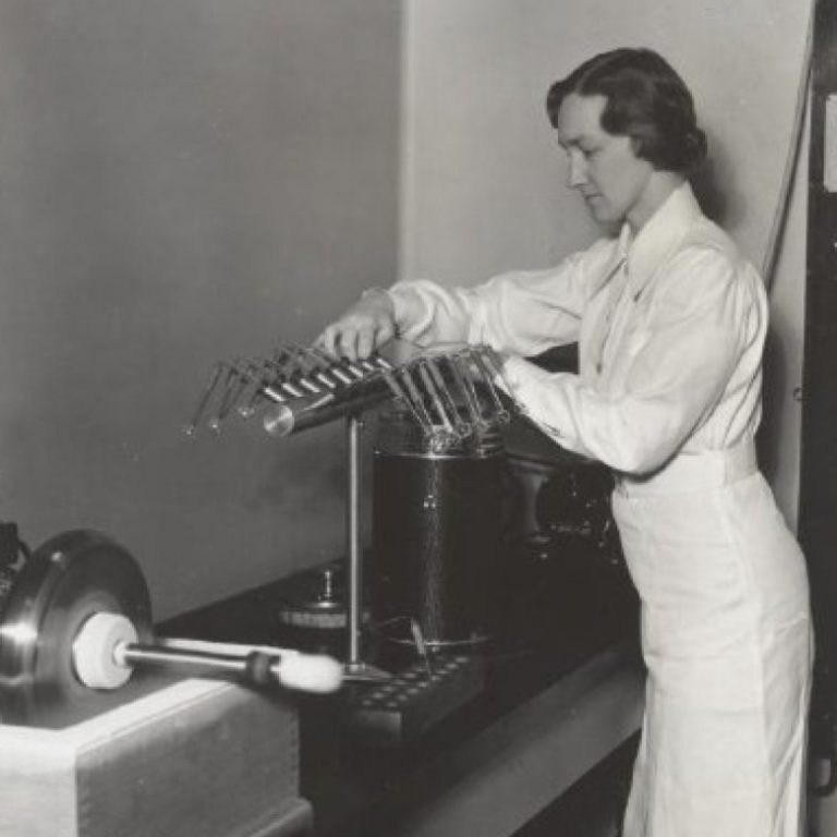 Margaret Pittman, Sara E. Branham, and E. M. Sockrider showed type specificity of meningococcus by use of the Petrie’s precipitin test
