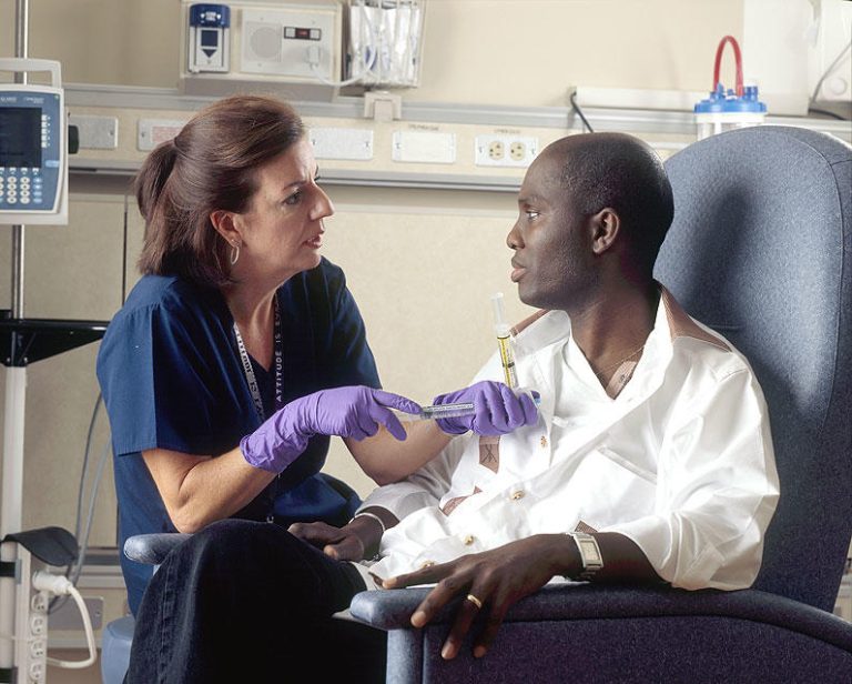 Results from the first chemoprevention trial to show efficacy (vitamin A analogue against mouth and throat tumors) were reported